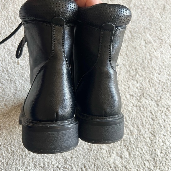 Baretraps HOLDEN Women's Size 8.5 Black Lace Up Side Zip Combat Mid Boots - Picture 4 of 6